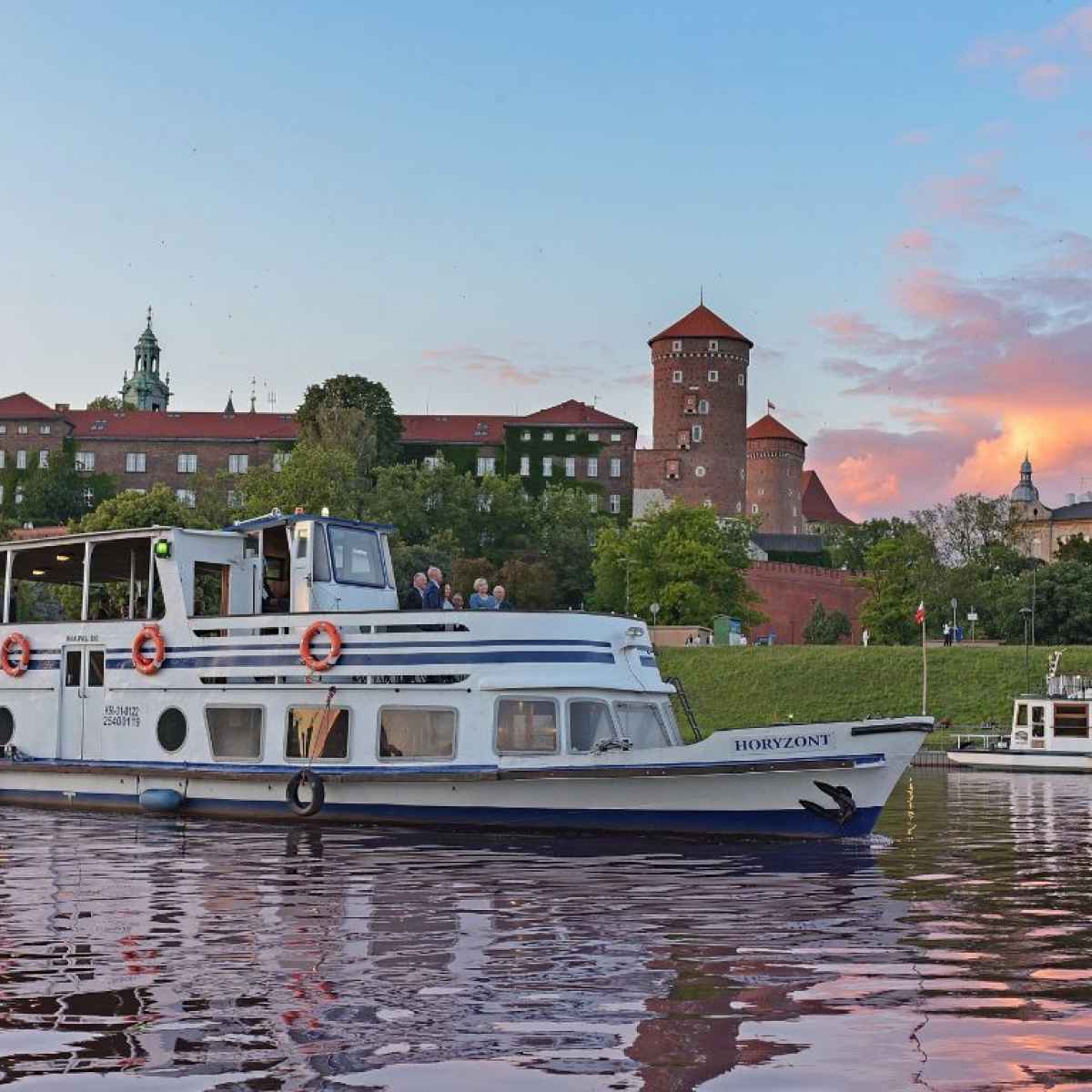 Krakow, en kryssning på floden Wis?a. Wawel-slottet, Wis?a.